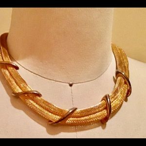 A beautiful fine tight weave necklace